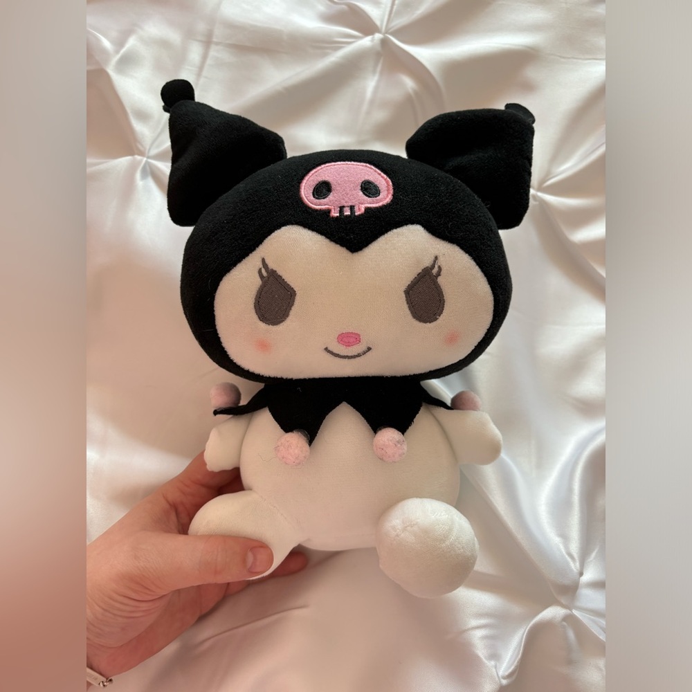 8 Inch Kuromi Plush